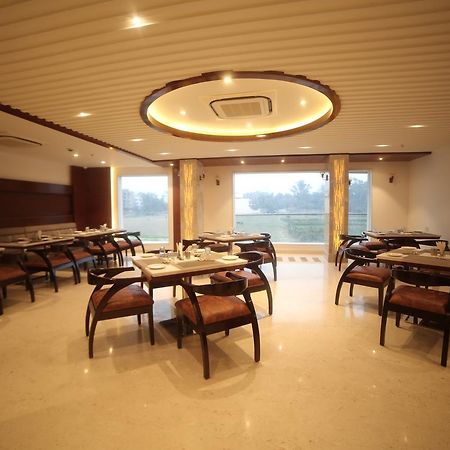 Comfort Inn Benares Varanasi Exterior foto