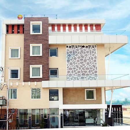 Comfort Inn Benares Varanasi Exterior foto