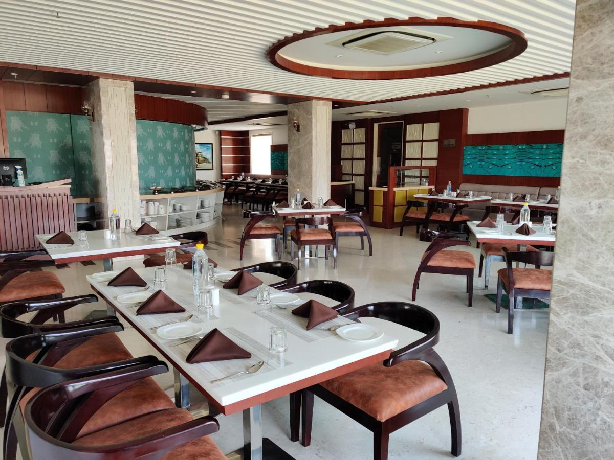 Comfort Inn Benares Varanasi Exterior foto