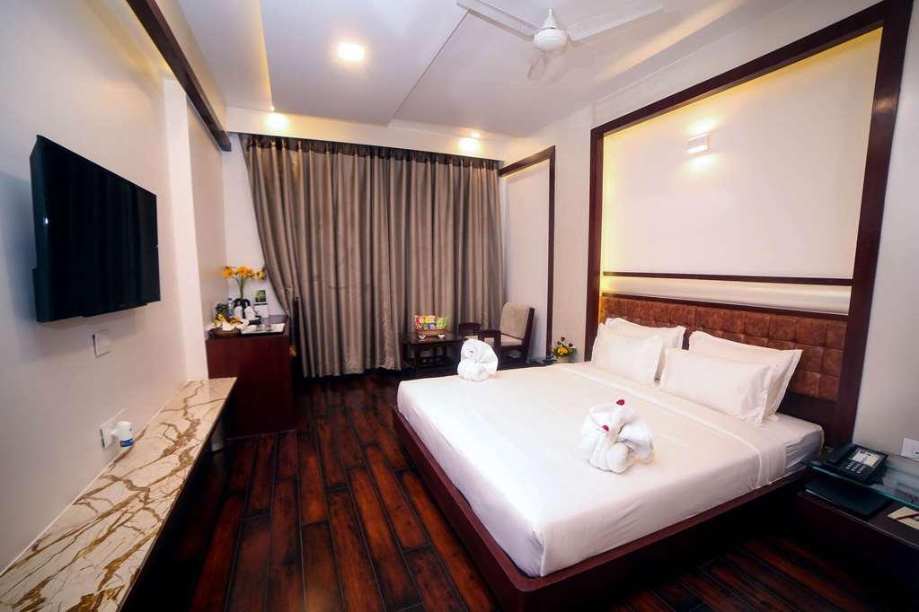 Comfort Inn Benares Varanasi Quarto foto