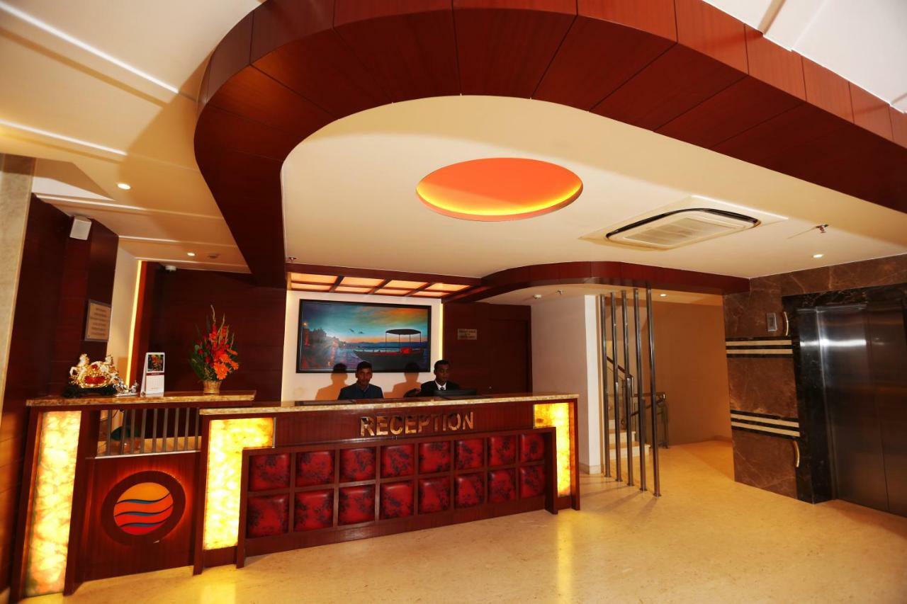Comfort Inn Benares Varanasi Exterior foto
